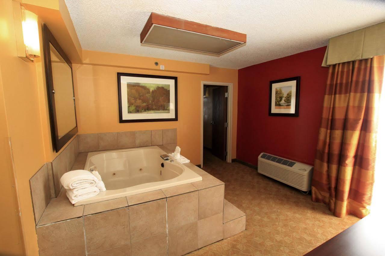 Delta Hotels By Marriott Denver Thornton Northglenn Exteriör bild