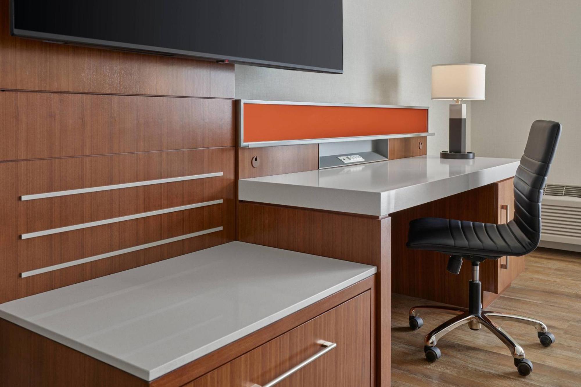 Delta Hotels By Marriott Denver Thornton Northglenn Exteriör bild