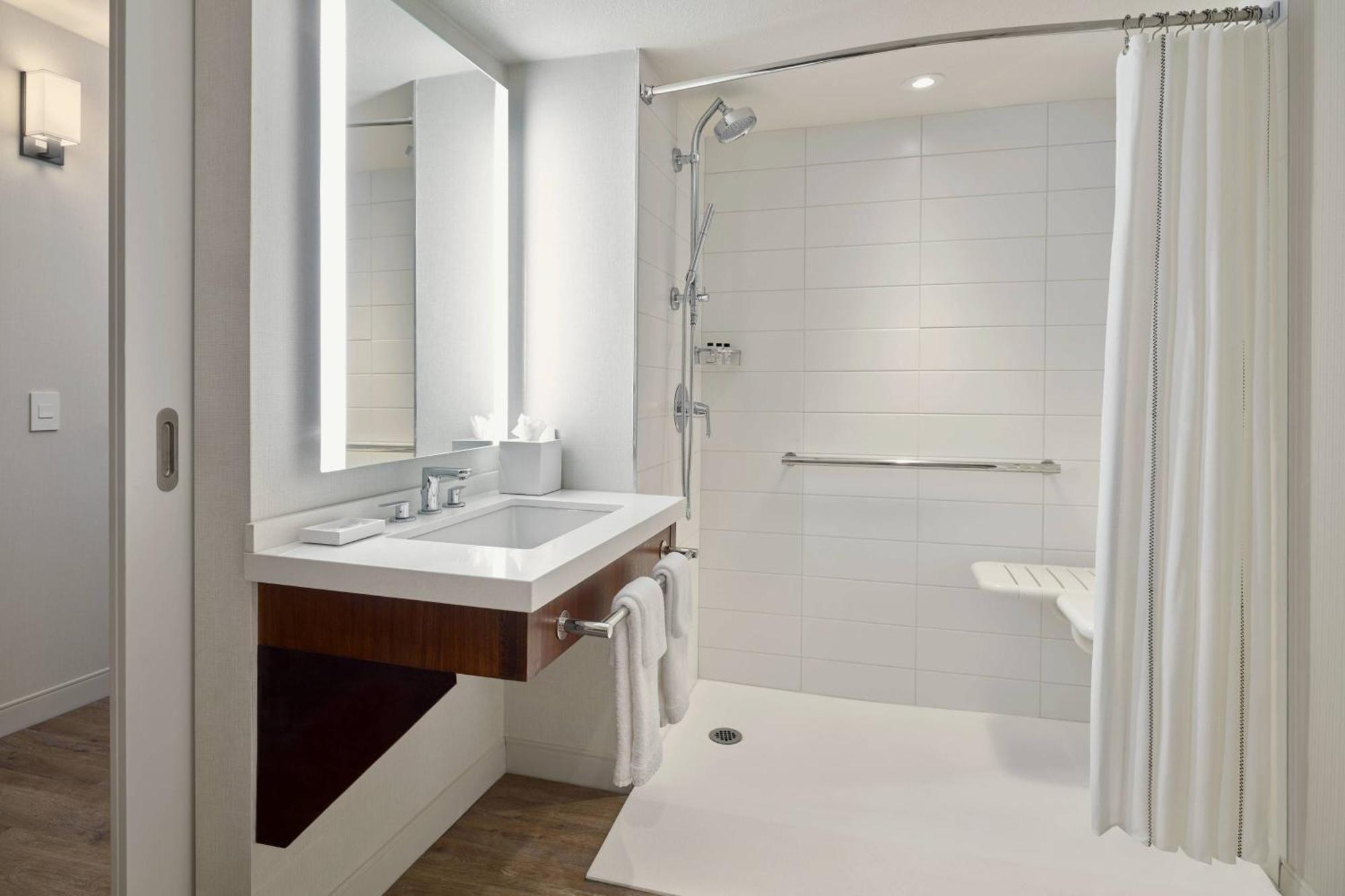 Delta Hotels By Marriott Denver Thornton Northglenn Exteriör bild